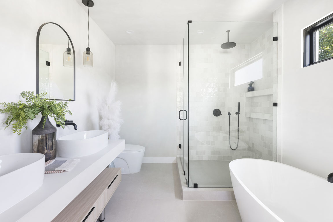 Main House_Master Bathroom