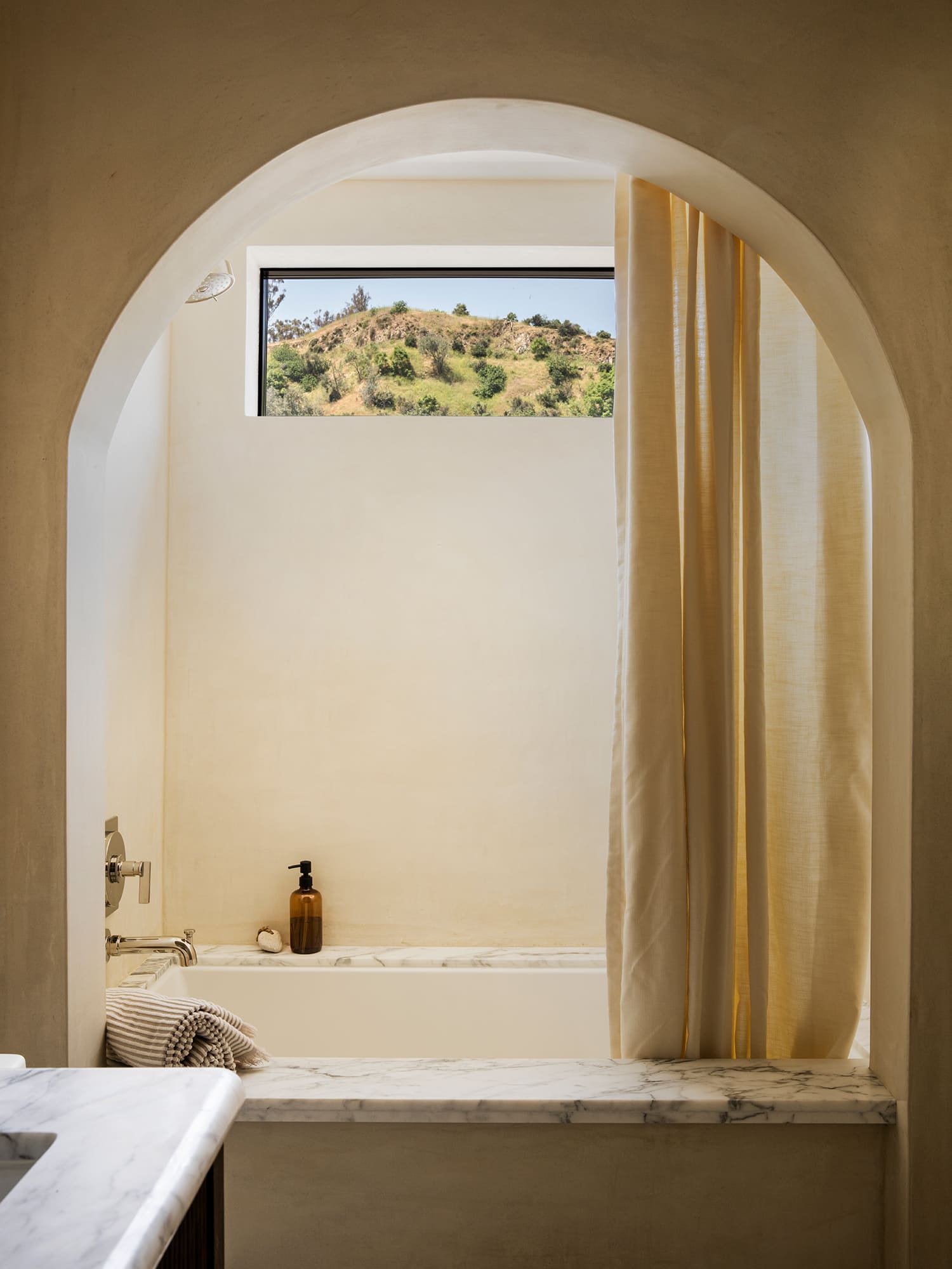 Copy-of-Copy-of-GAV08720