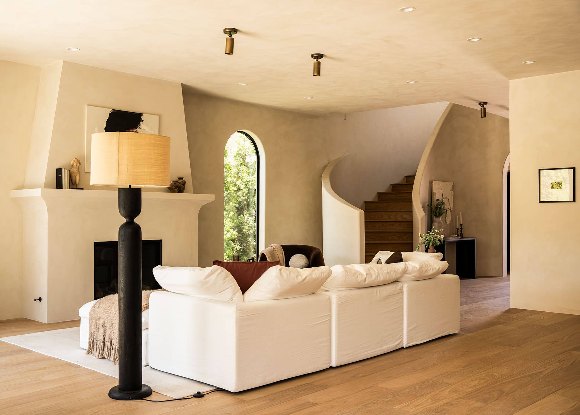 Copy-of-Copy-of-GAV08744